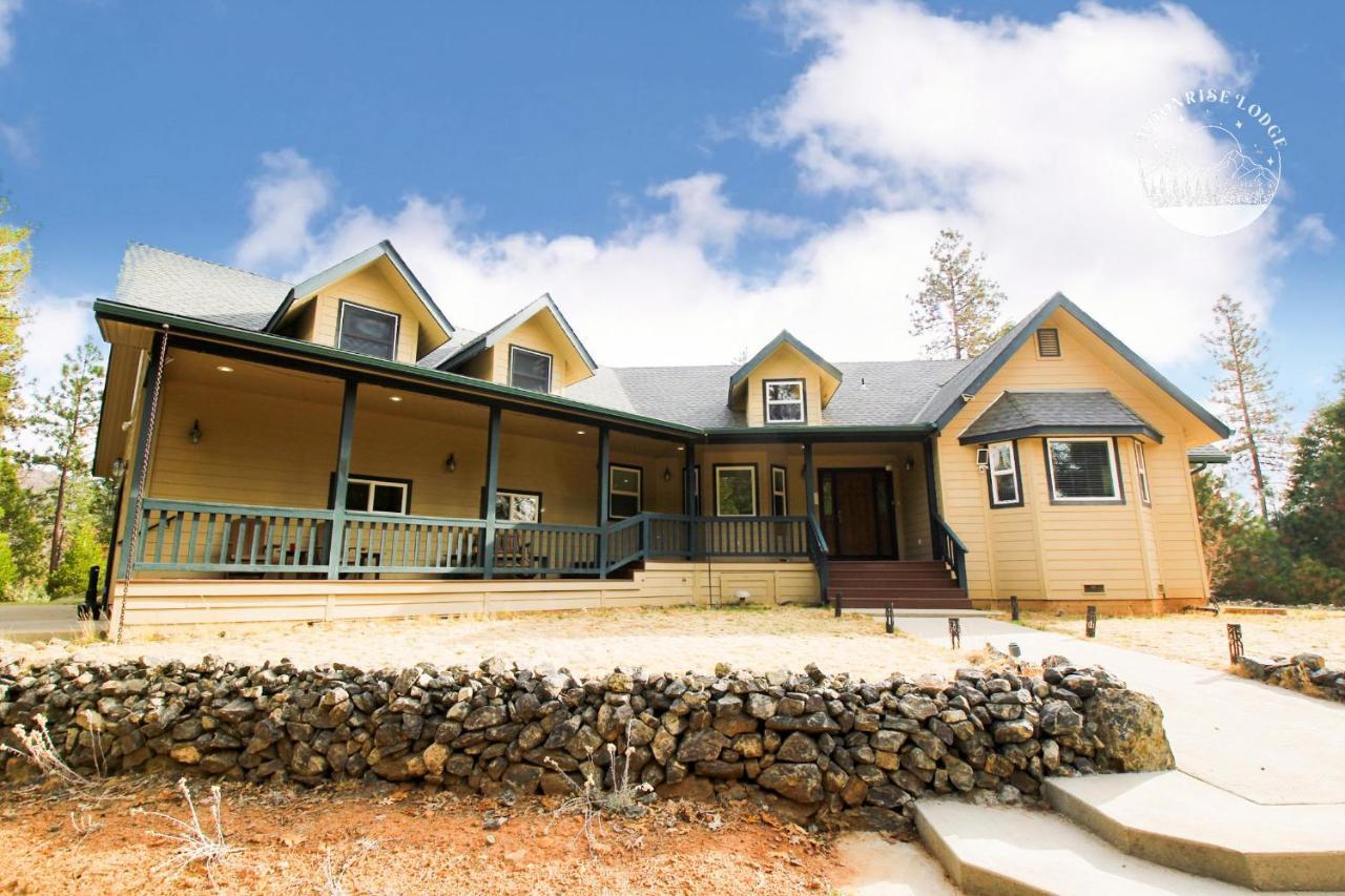 Moonrise Lodge - A Large Vacation Home In Марипоса Экстерьер фото